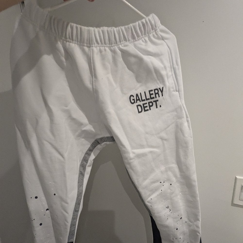 GALLERY DEPT
